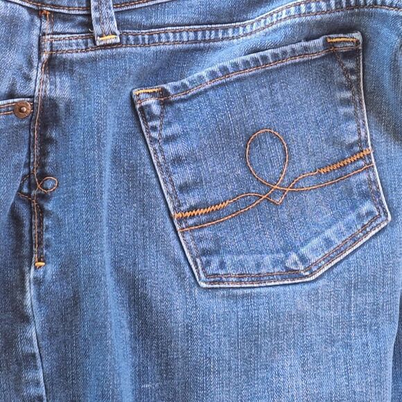 Lucky Brand Jeans Sofia Boot Regular 8/29 Mid Rise Curvy Fit Bootcut 30" inseam - Picture 14 of 16